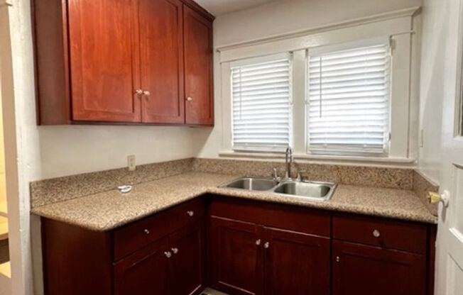 1 bed, 1 bath, $1,795