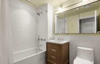 310 W 113 ST