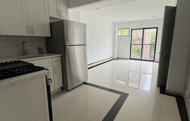 163 10 89 AVE