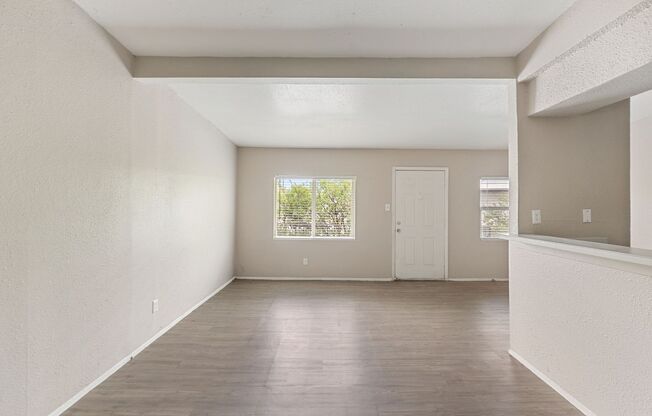 2 beds, 2 baths, 982 sqft, $1,099, Unit 218