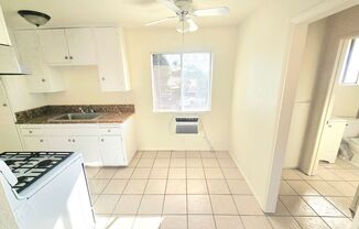 04 - 4623 Canoga Street