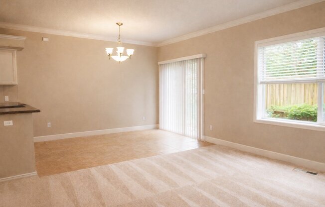 3223 E 27 CIR