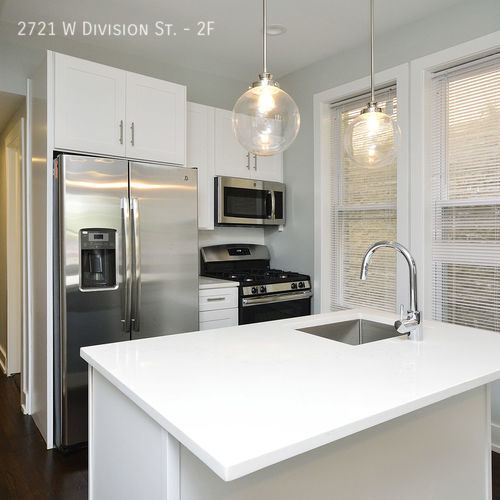 2721 W Division St - 2F