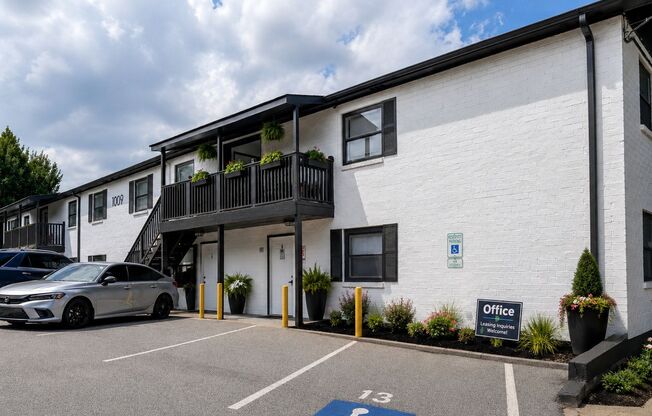 2 beds, 1 bath, 825 sqft, $1,250, Unit 1015-4