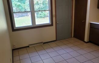 2 beds, 2 baths, $995