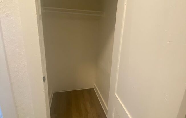 Studio, 1 bath, 400 sqft, $1,495, Unit 1516-30