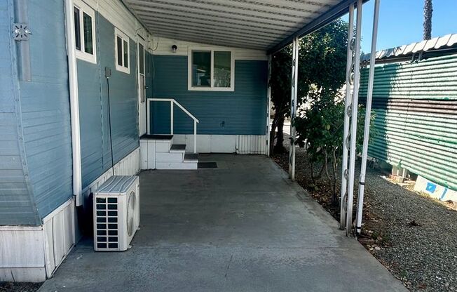 2 beds, 1 bath, $1,600, Unit 87