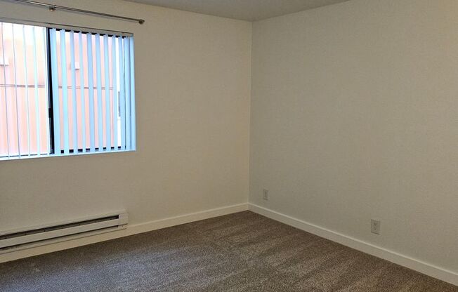 2 beds, 1 bath, 720 sqft, $1,850, Unit 522