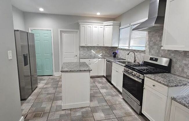 4 Success Realty is now offering this Beautiful 2 story fully renovated 4 bedroom/3-bathroom home located minutes from Midtown Concourse. This lovely home comes with all appliances (stove, refrigerator, dish washer, washer and dryer), 2 primary bedrooms (