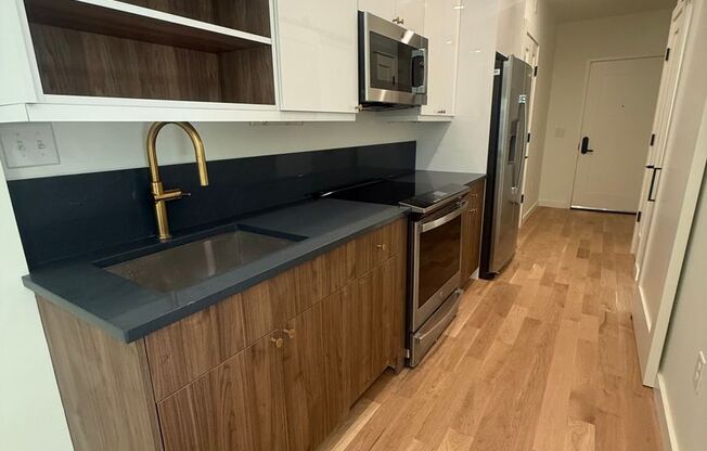 Brand new units 0-1 bedroom