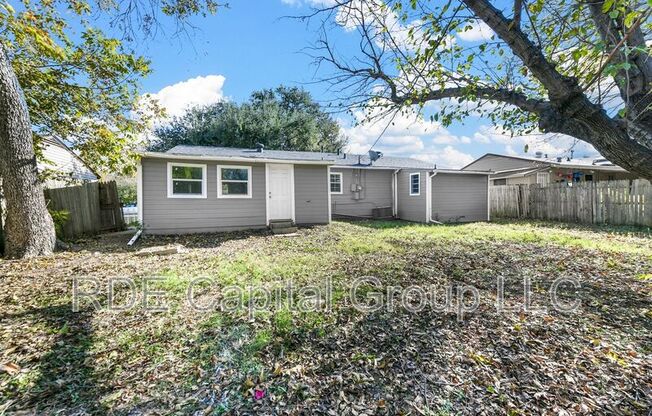 1502 KENT DR