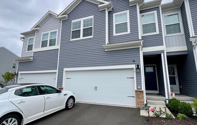 Stunning 4-Bed Townhome in Quakertown! Available March 1st!