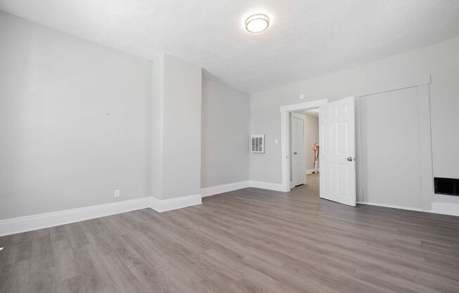 358 Saint Clair Ave