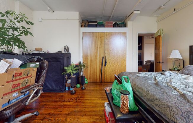 3 beds, 1 bath, 1,596 sqft, $2,695, Unit 2B