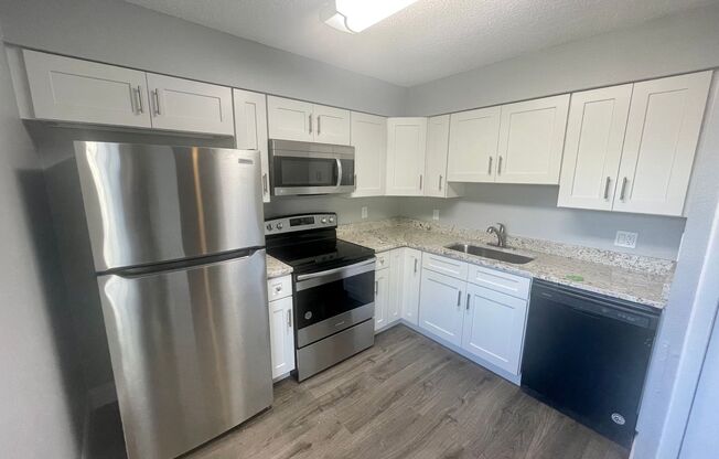 2 beds, 2 baths, 800 sqft, $1,650, Unit 1B