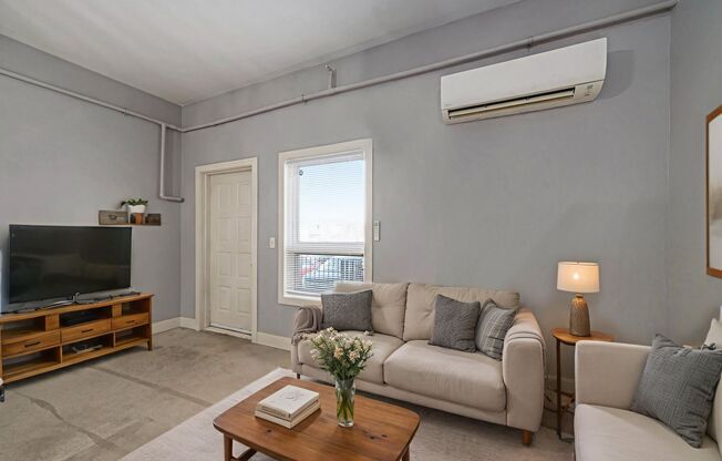 1 bed, 1 bath, 595 sqft, $849, Unit Urban Studios: 5300-#39