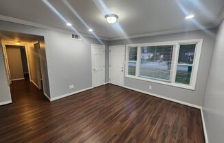 3 beds, 1 bath, $1,295