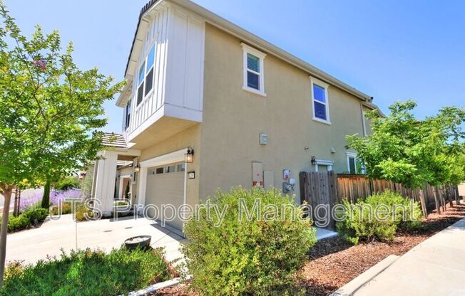 4268 EMERALD GATE WAY