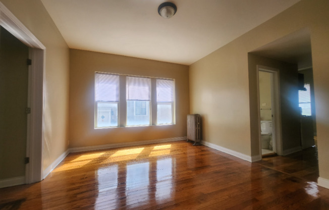 5467 W Augusta Blvd, Chicago IL 2