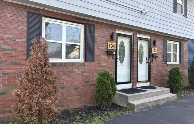100 SAVOY AVE