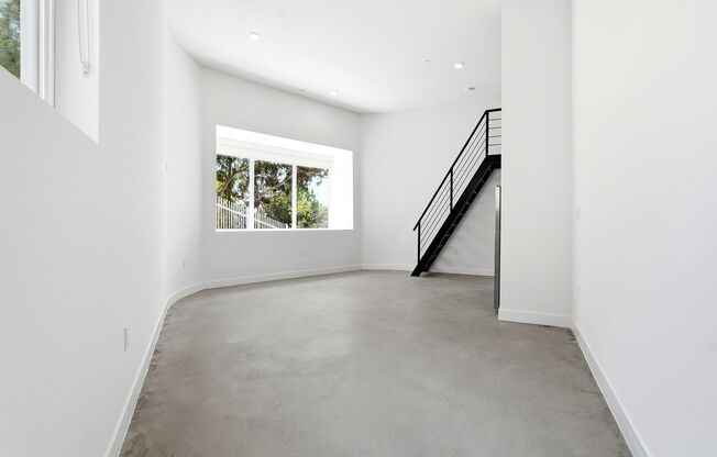 Studio, 1 bath, 445 sqft, $1,995, Unit 208-D