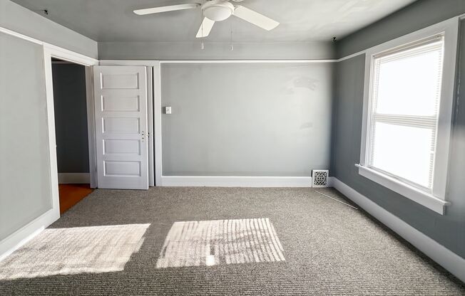 3 beds, 1 bath, $2,000