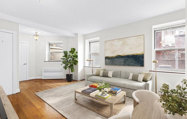 61 E 77 ST