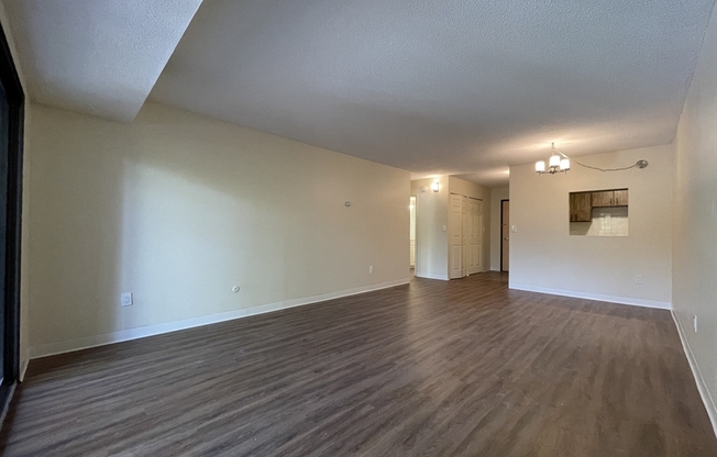 1 bed, 1 bath, 700 sqft, $2,950, Unit 3E