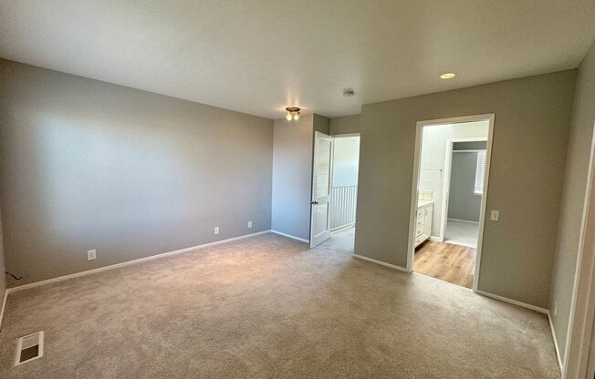 2 beds, 1.5 baths, 1,100 sqft, $3,500, Unit 3