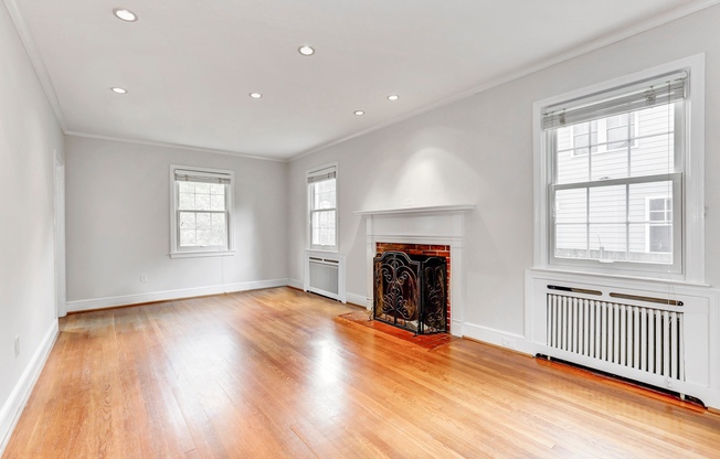 3 Bed Colonial in AU Park | Finished Basement | Fenced Yard & Large Deck