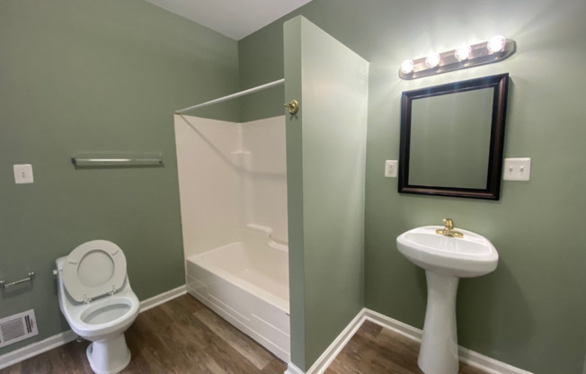 Dundalk - 3 bedrooms and 2.5 baths Available!
