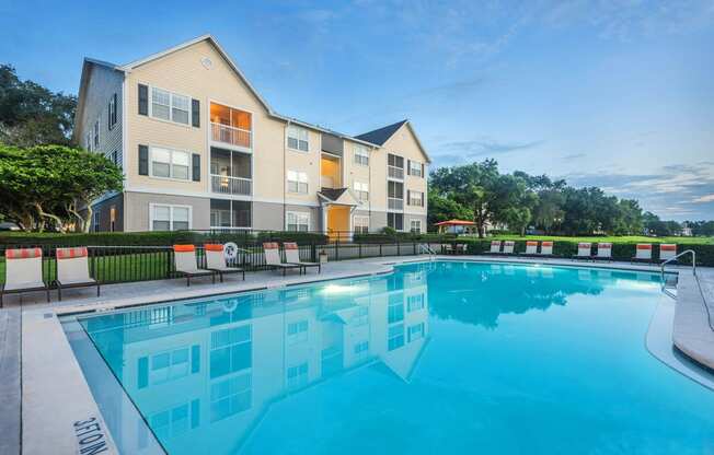 The Colony at Deerwood Apartments - Resort-style swimming pool