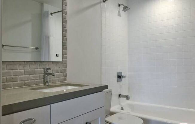 301 S Swall Dr Apt 303