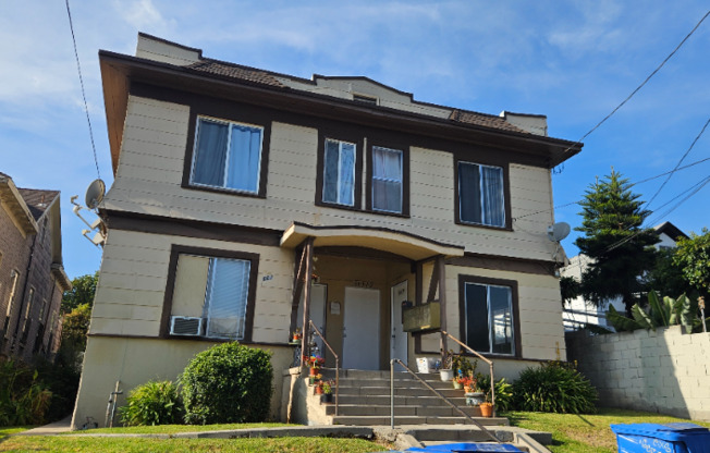 607 BELMONT AVE