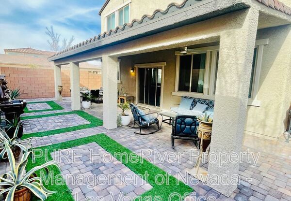 8971 WHITTEN PARK AVE