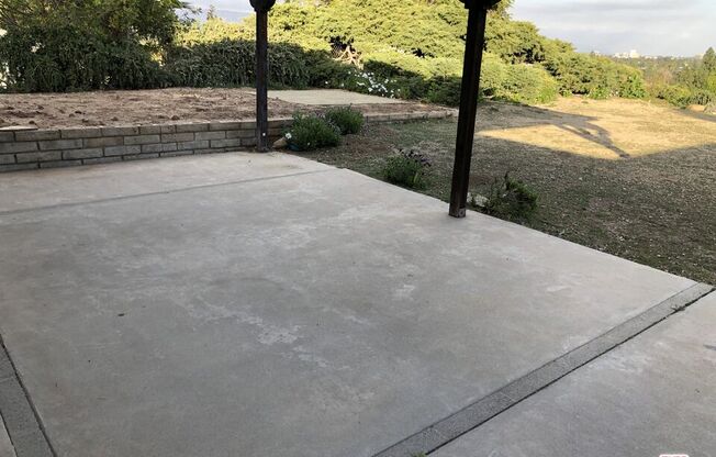 4 beds, 2.5 baths, 2,569 sqft, $5,500