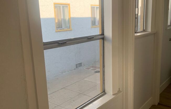 Studio, 1 bath, $1,320, Unit 06