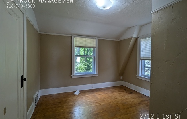 3 beds, 1 bath, $2,000