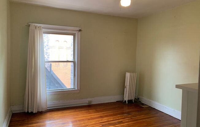 1 bed, 1 bath, $1,495, Unit 5806 Howe - 7F