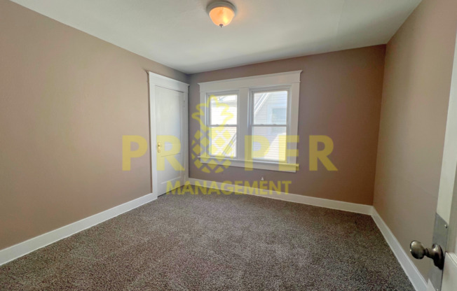 3 beds, 1 bath, $1,300