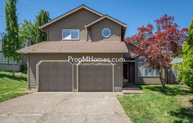 Charming Three Bedroom Home in West Beaverton w/ a Beautiful Backyard!