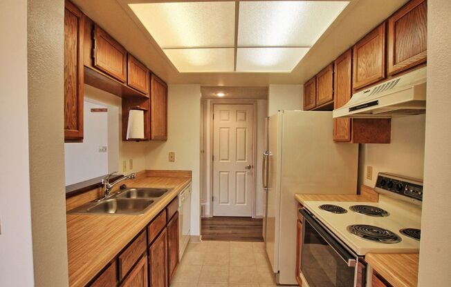 4300 S Andes Way