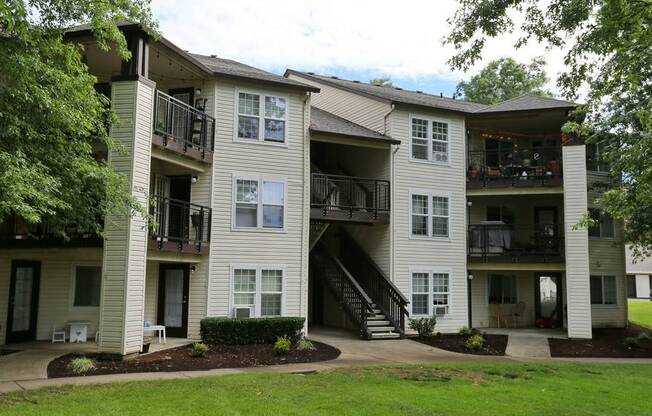 our apartments are equipped with a spacious yard and balconies