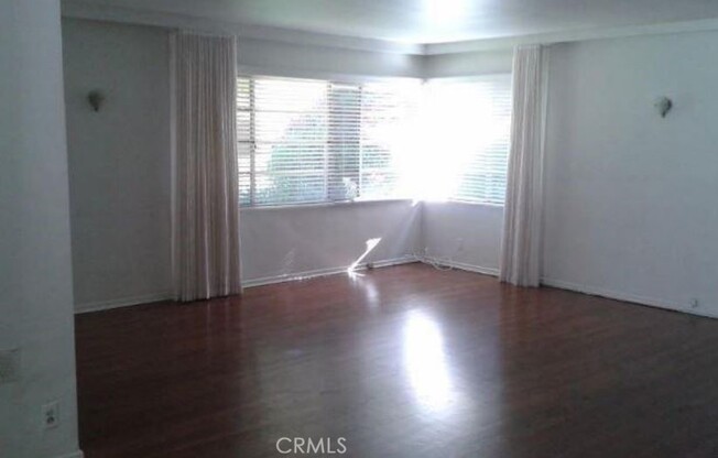 3 beds, 2 baths, 1,561 sqft, $4,650