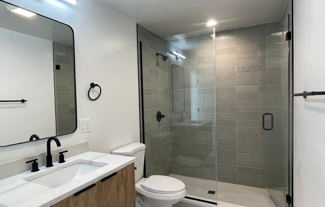 Studio, 1 bath, 415 sqft, $1,650, Unit 307