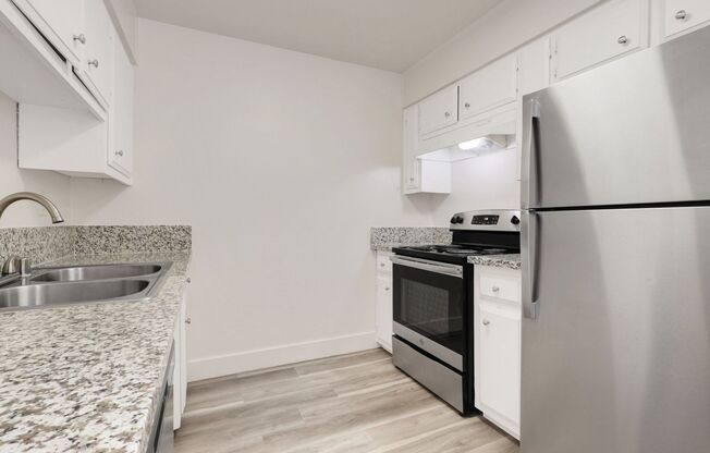 1 bed, 1 bath, 700 sqft, $1,395, Unit 24