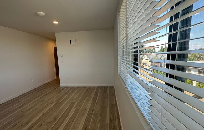 2 beds, 2 baths, 919 sqft, $2,250, Unit 204 MFTE