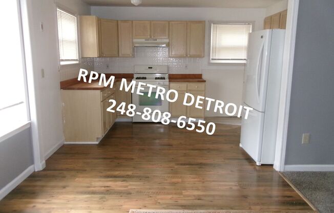 2 beds, 1 bath, $1,195, Unit (OM)