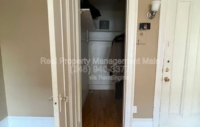 715 Parker Street - 9