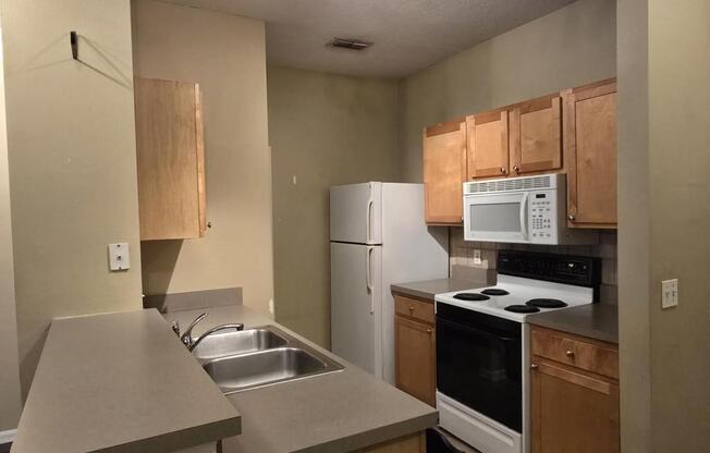 1 bed, 1 bath, $1,599, Unit UNIT # 8211